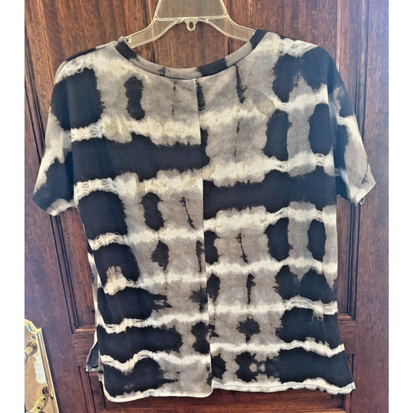 Sew in Love women black gray white tie dye short sleeve v neck comfort shirt Med - Picture 3 of 3